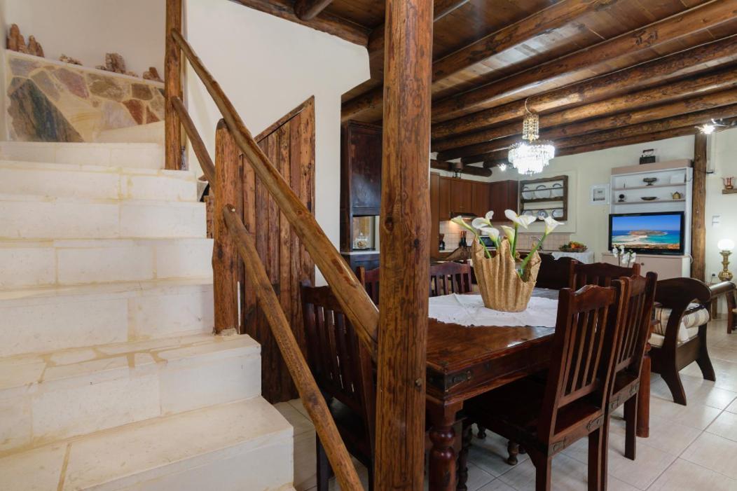 Agia  Dimitris'S Country House מראה חיצוני תמונה