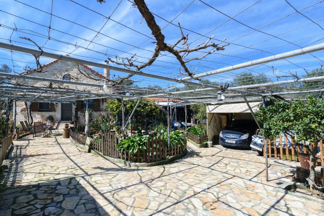Agia  Dimitris'S Country House מראה חיצוני תמונה